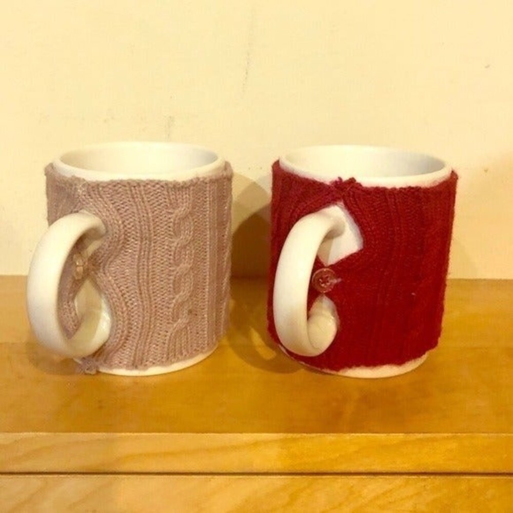 2 cute cozy warm winter hug mugs